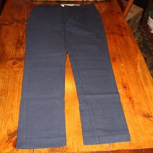 Old Navy Signature Slim Men's Pants. Size 33 x 32. Navy Blue Color.